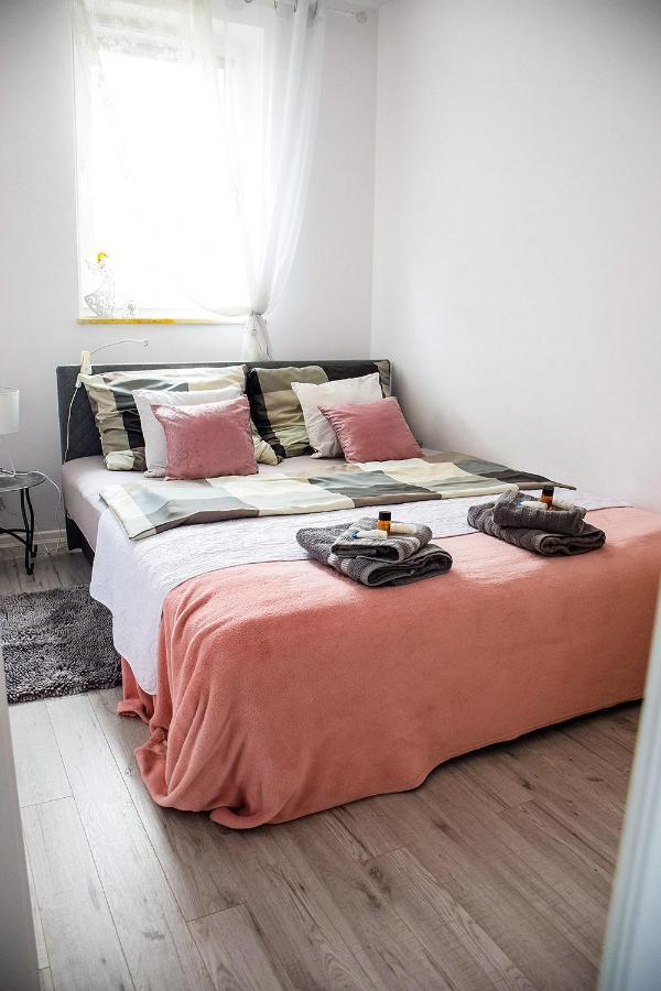 Operowa Marilyn Monroe Apartment Lublin Luaran gambar